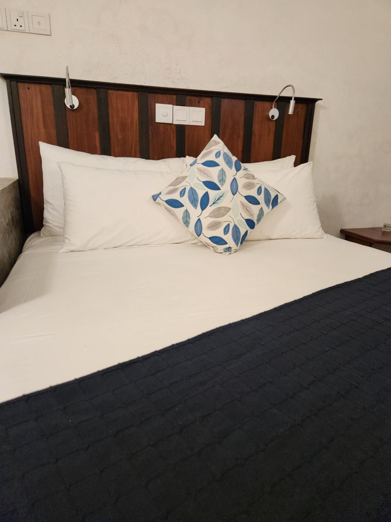 Zee Golf Affordable Luxury Hotel Galle Ngoại thất bức ảnh